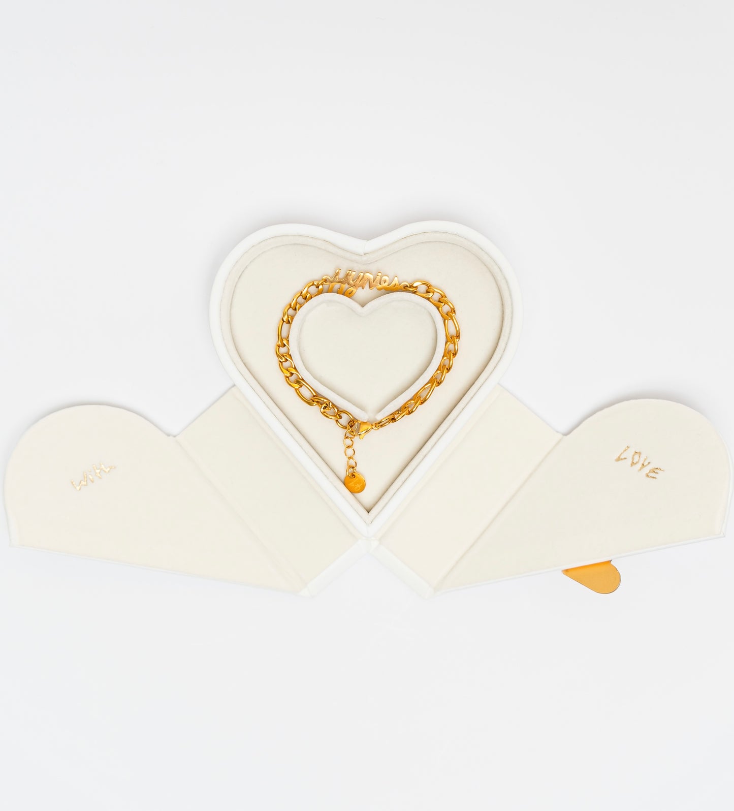 * 💫 IN STOCK 💛* Hynies Bracelet & Magnetic Heart Charm