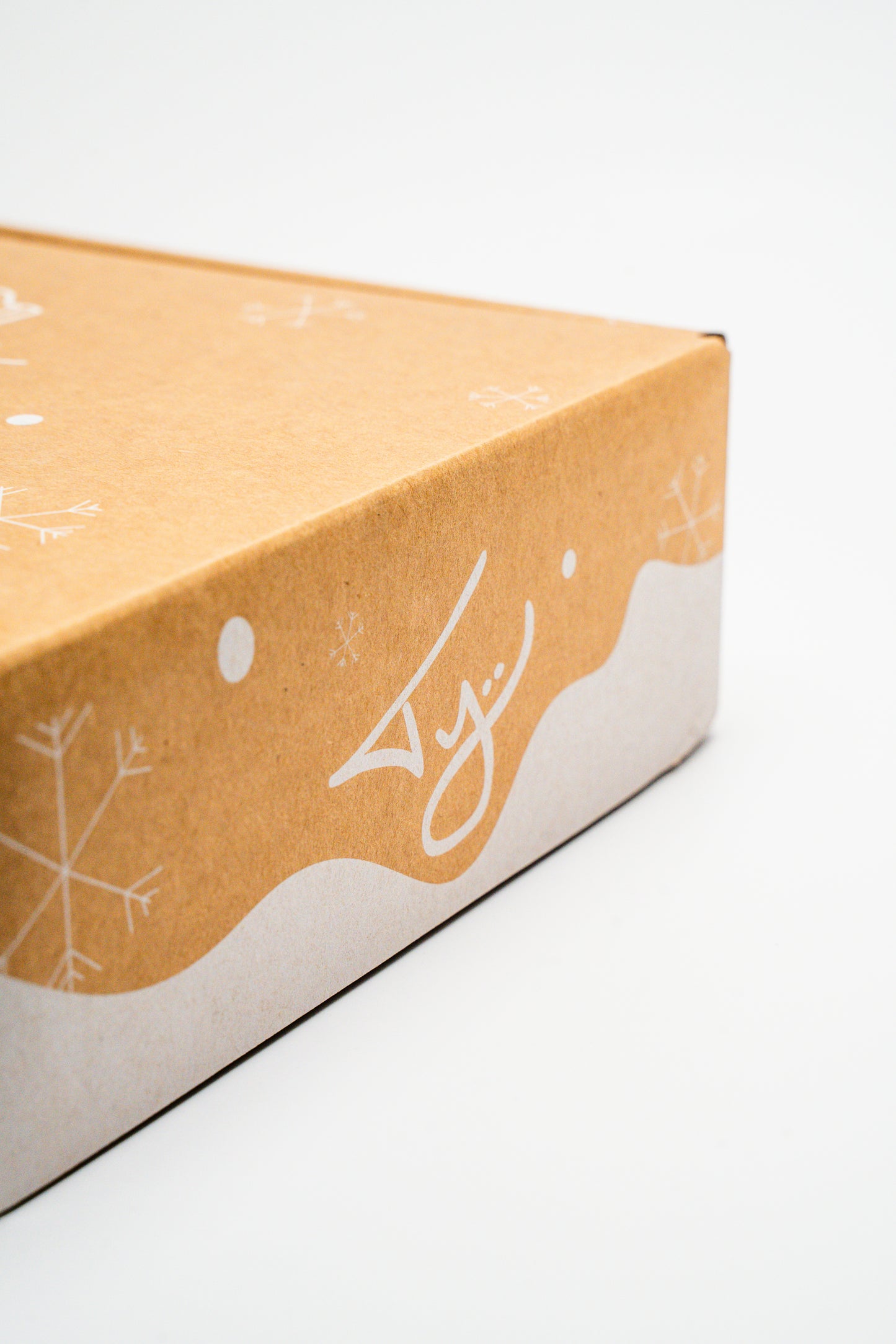 🥾SOLD OUT 📒* The Holiday Boot Shot Box 3rd Edition - Gold