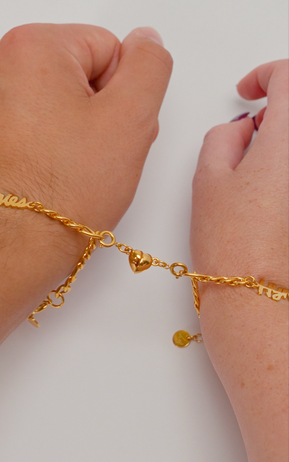 * 💫 IN STOCK 💛* Hynies Bracelet & Magnetic Heart Charm