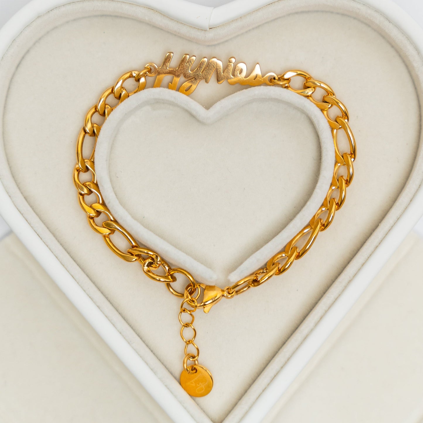 *IN STOCK* Hynies Bracelet & Magnetic Heart Charm