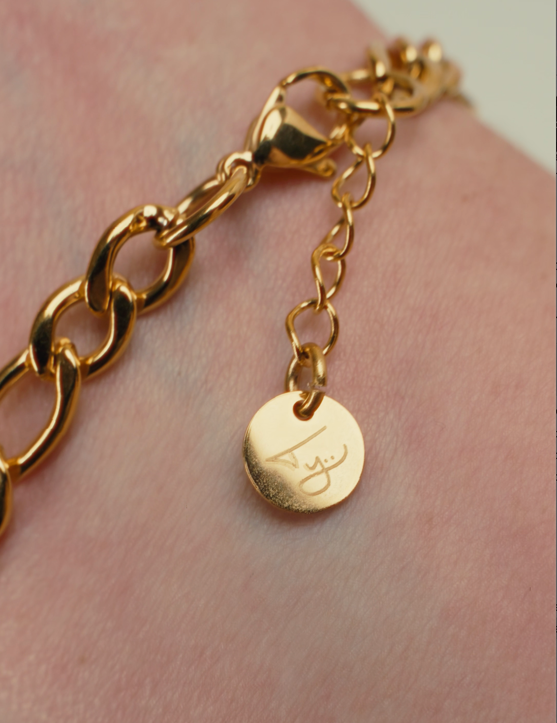 * 💫 In Stock 💛🐾🍭* Combo  Hynies Bracelet + Magnetic Heart "Connections" Charm + "Fur Baby" Charm +  Candy Cane "Holiday" Charm